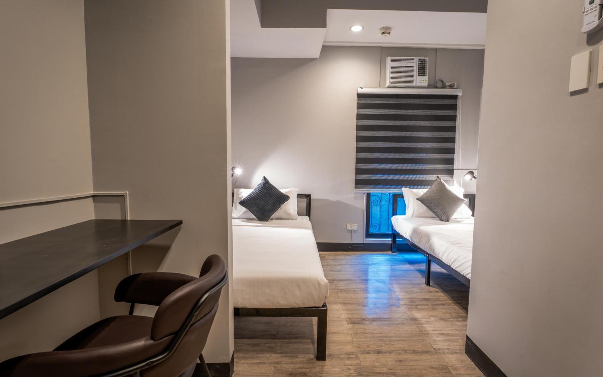 Hostel Mad Monkey Manila Makati City Exteriér fotografie