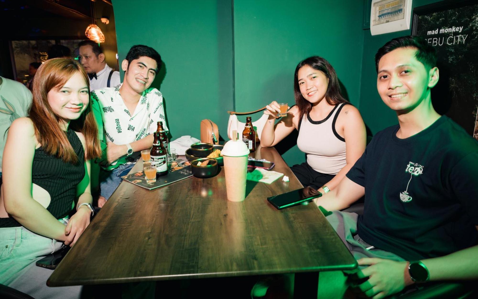 Hostel Mad Monkey Manila Makati City Exteriér fotografie