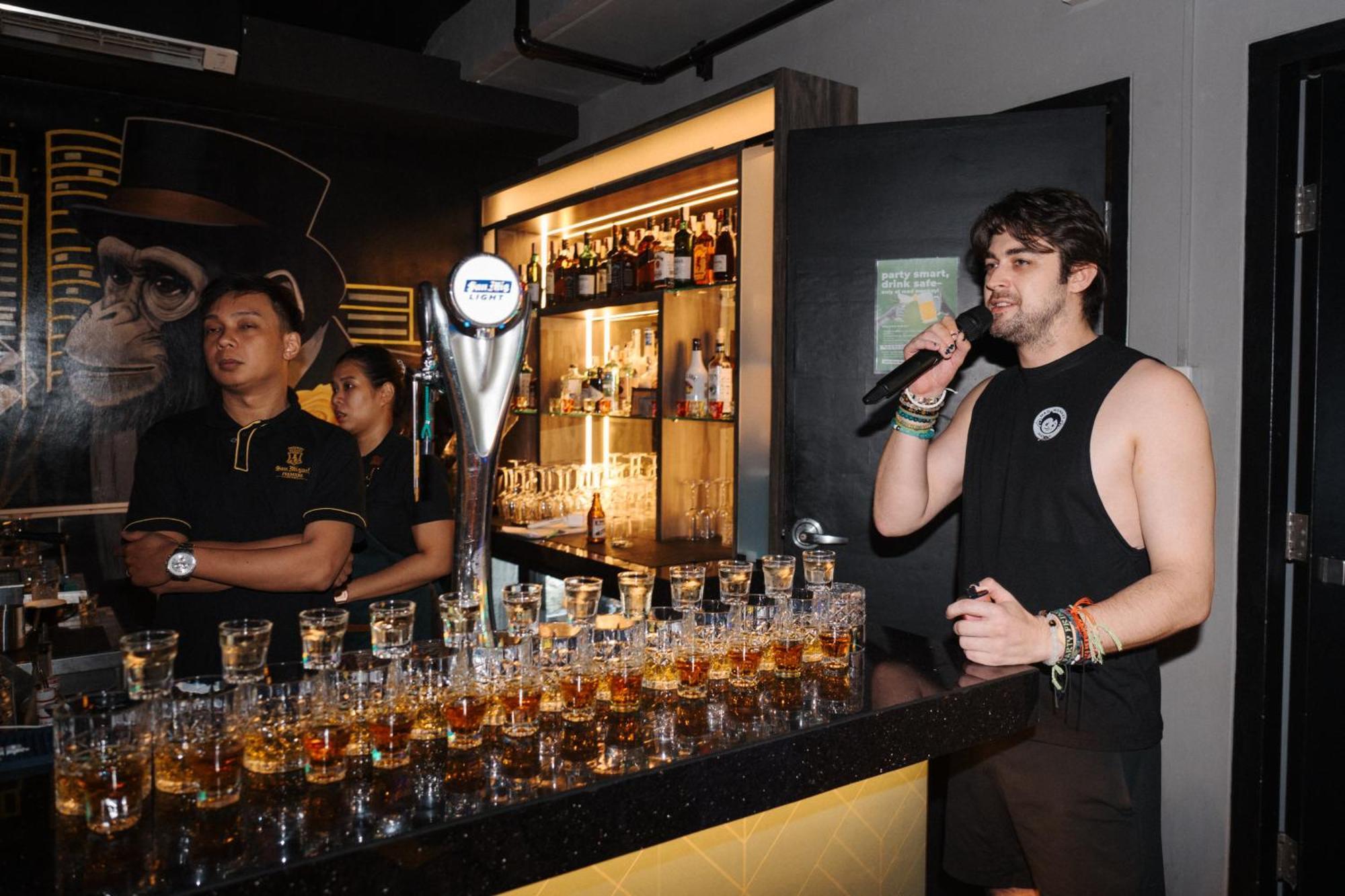 Hostel Mad Monkey Manila Makati City Exteriér fotografie