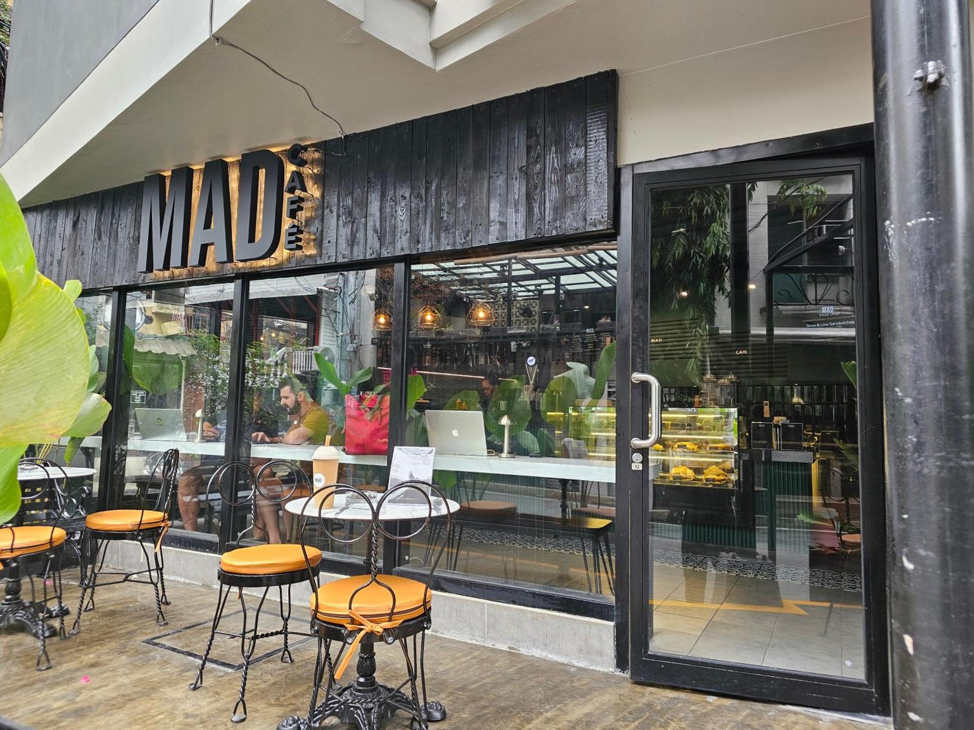 Hostel Mad Monkey Manila Makati City Exteriér fotografie