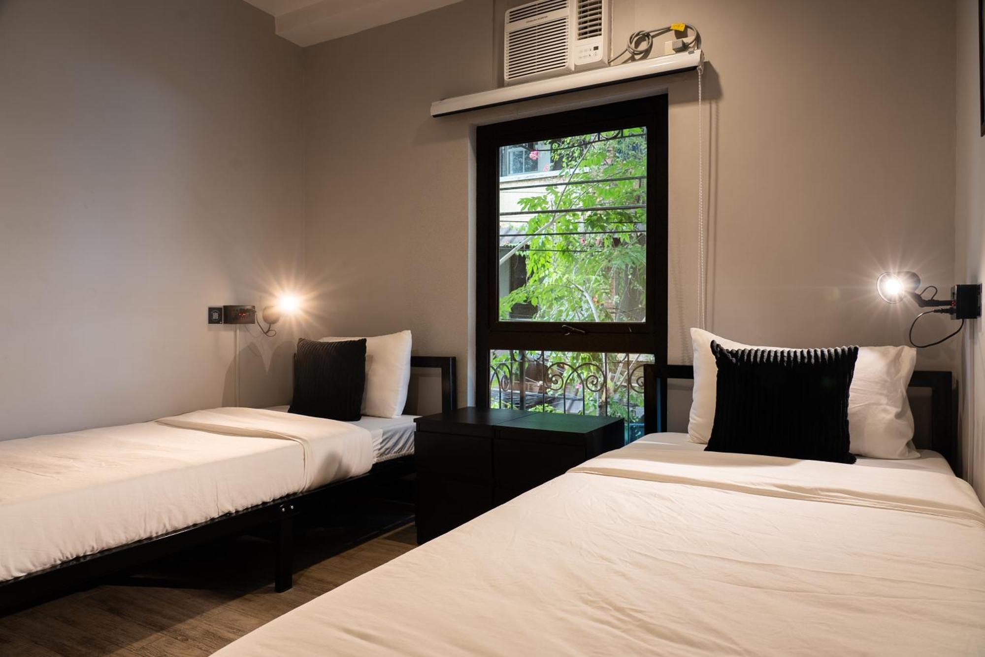Hostel Mad Monkey Manila Makati City Exteriér fotografie